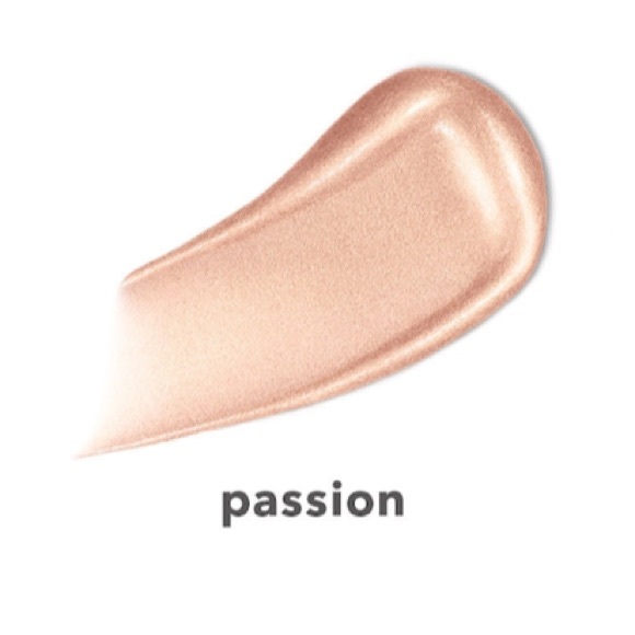 BECCA Ignite Liquified Light Highlighter - Picture 6 of 12